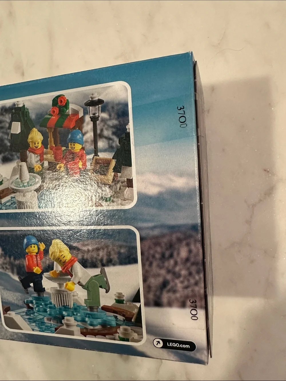 LEGO 40416 Limited Edition Ice Skating Rink 304 Pieces  New, Sealed in B…
